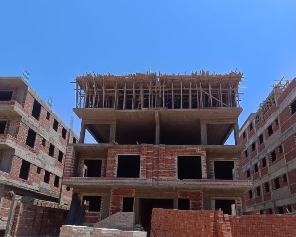 اعمال حدادة سقف الدور التالت 7-2026