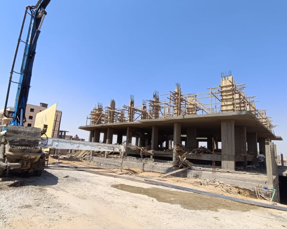 جاري صب اعمده الدور الأول 8-2026