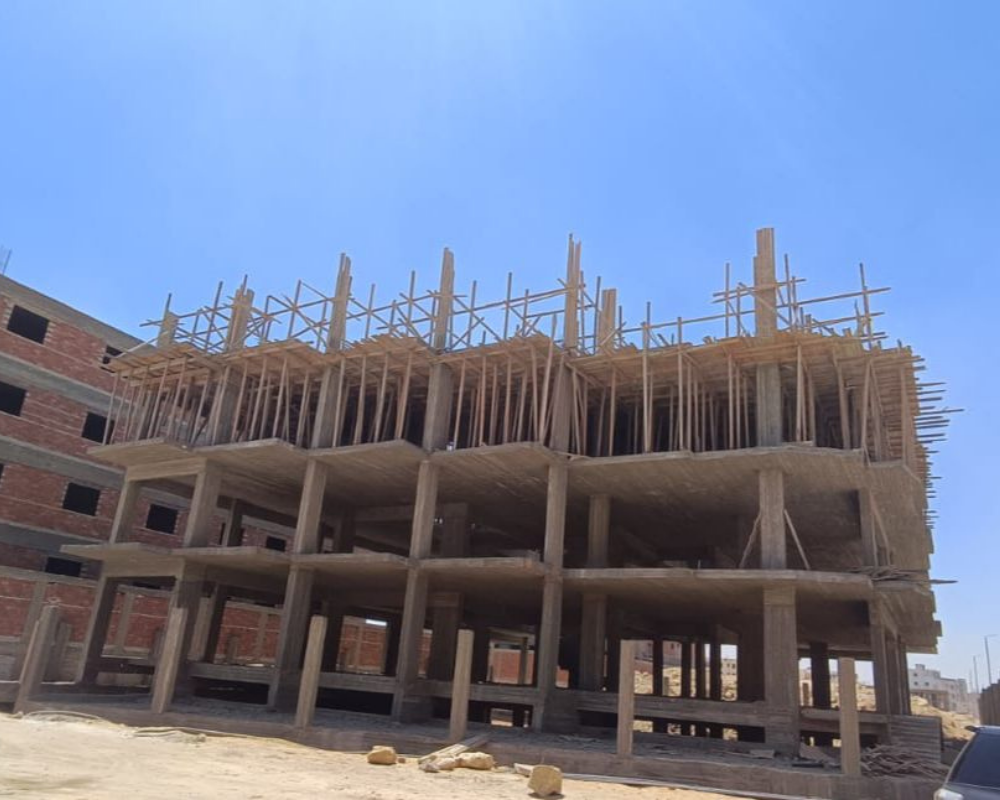 اعمال نجارة اعمدة الدور التالت 8-2026